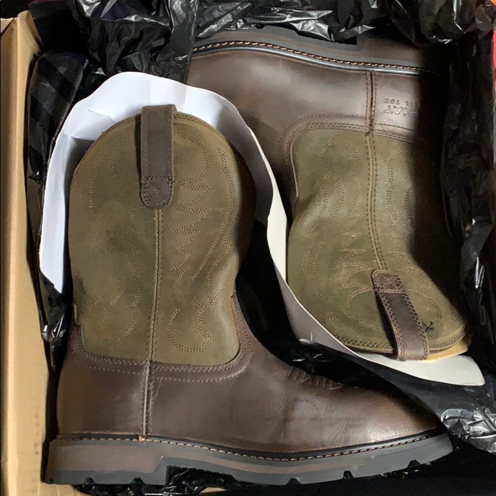 Ariat work boots steel toe. Brand new in box.